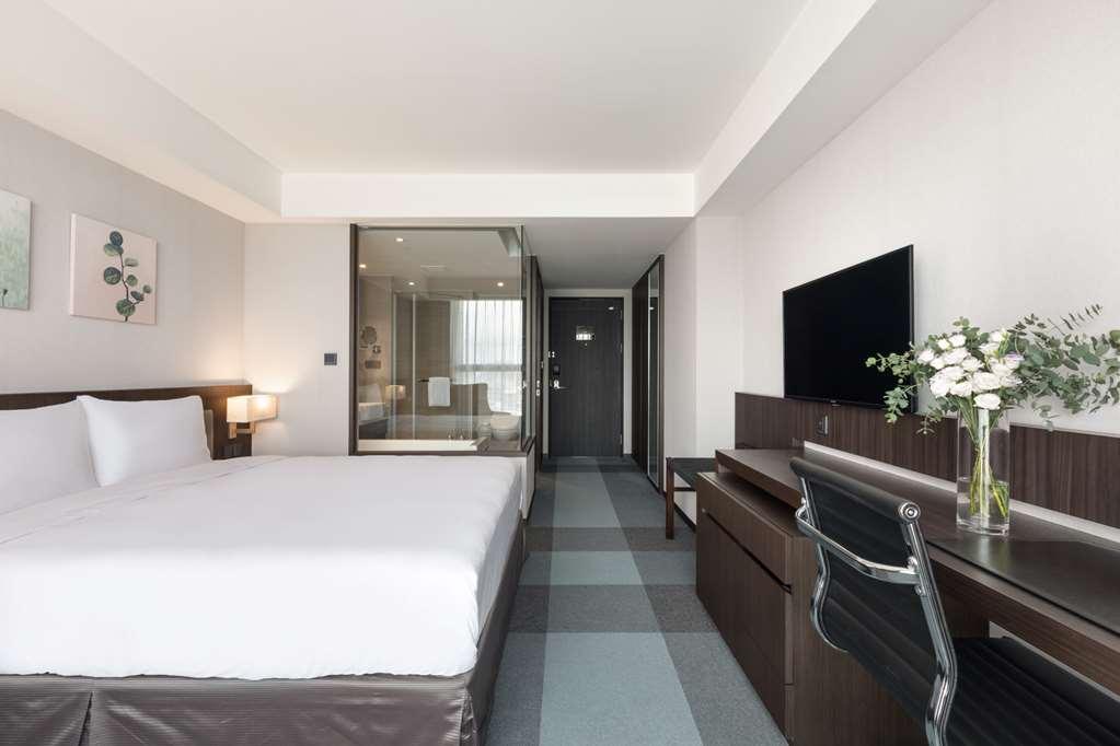 Lakeshore Hotel Тайнань Номер фото