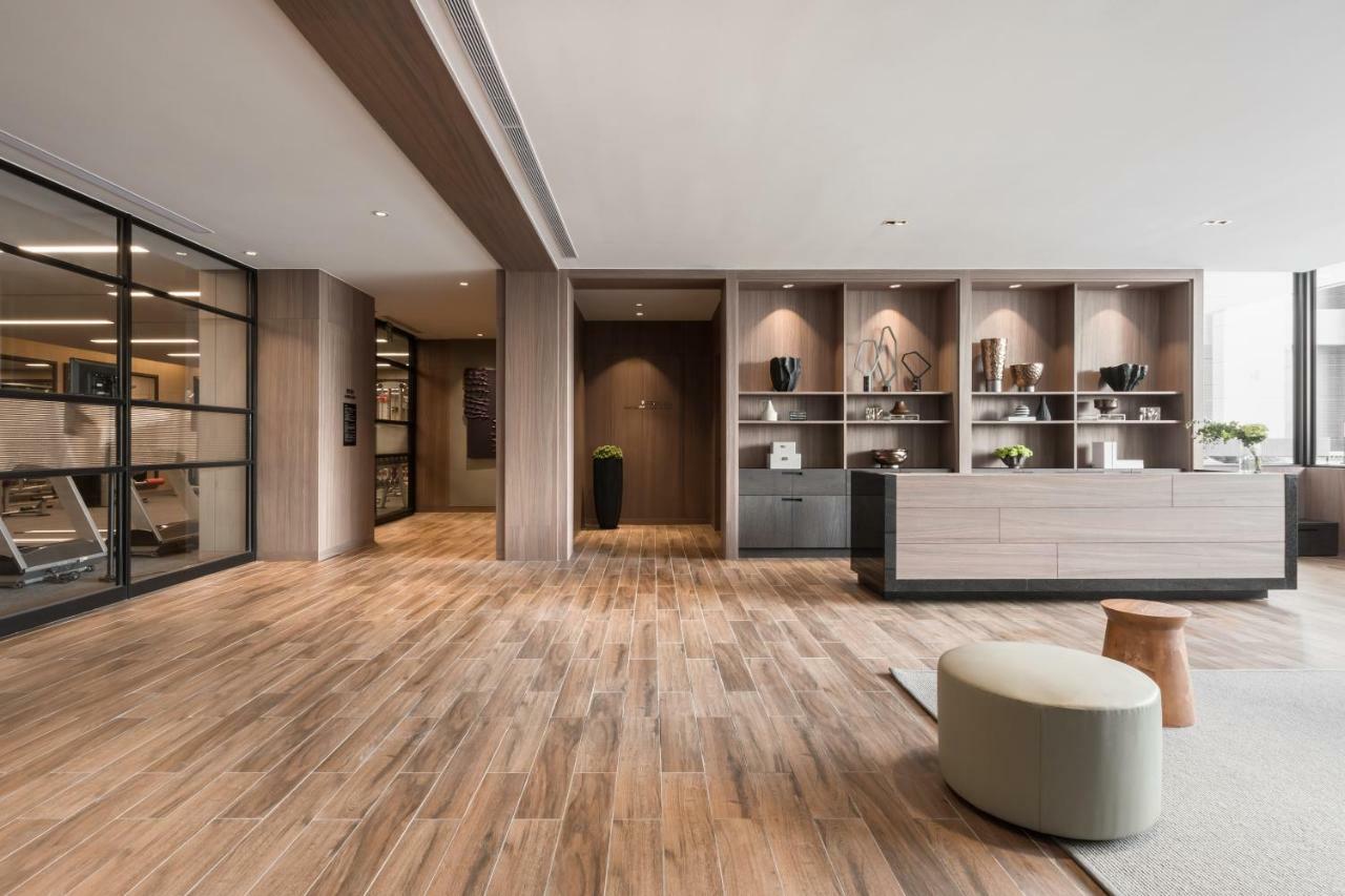 Lakeshore Hotel Тайнань Экстерьер фото